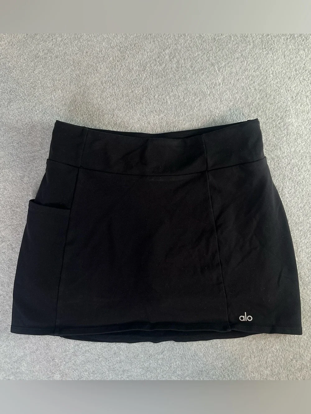 Alo Yoga Airbrush High Waist Good Form Tennis Skirt | Size Medium | Black